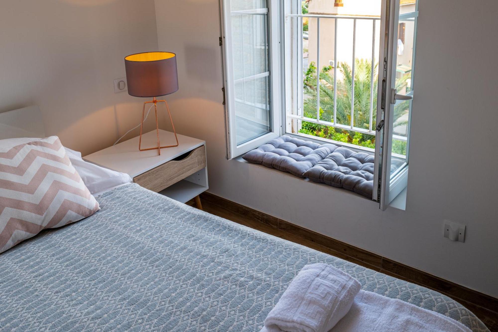 Duplex En Plein Centre Apartment Propriano  Bagian luar foto